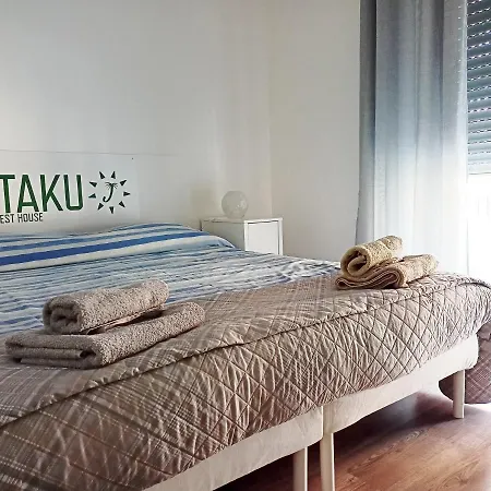 Jitaku @ Colombi 1 بيت ضيافة كالياري